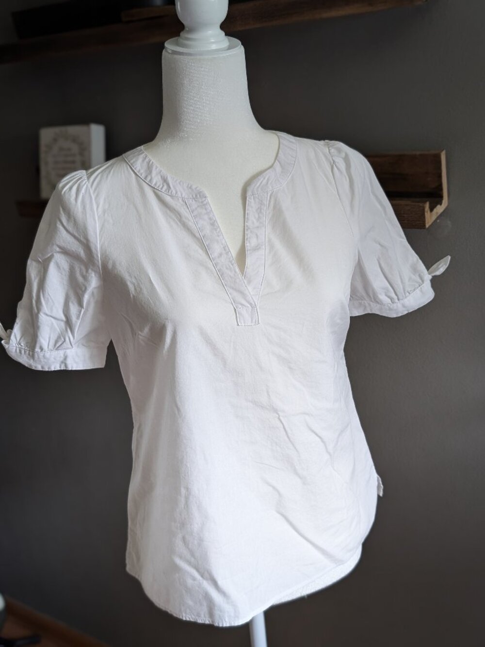 TALBOTS PETITE White 100% Cotton Split Neck Tie Sleeve Blouse Size Small